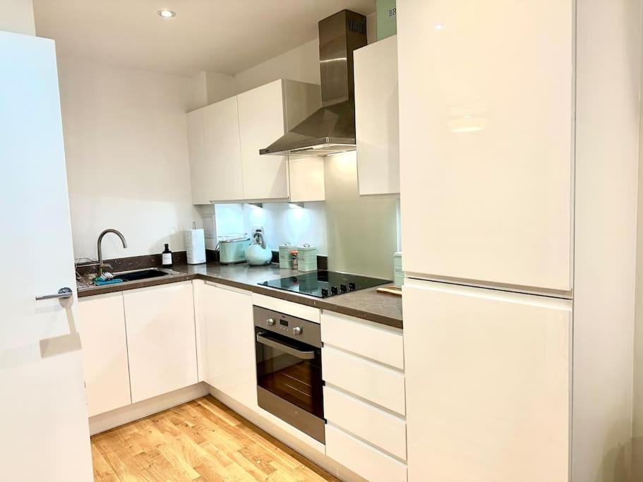 Mulberry House Apartman Stevenage Kültér fotó